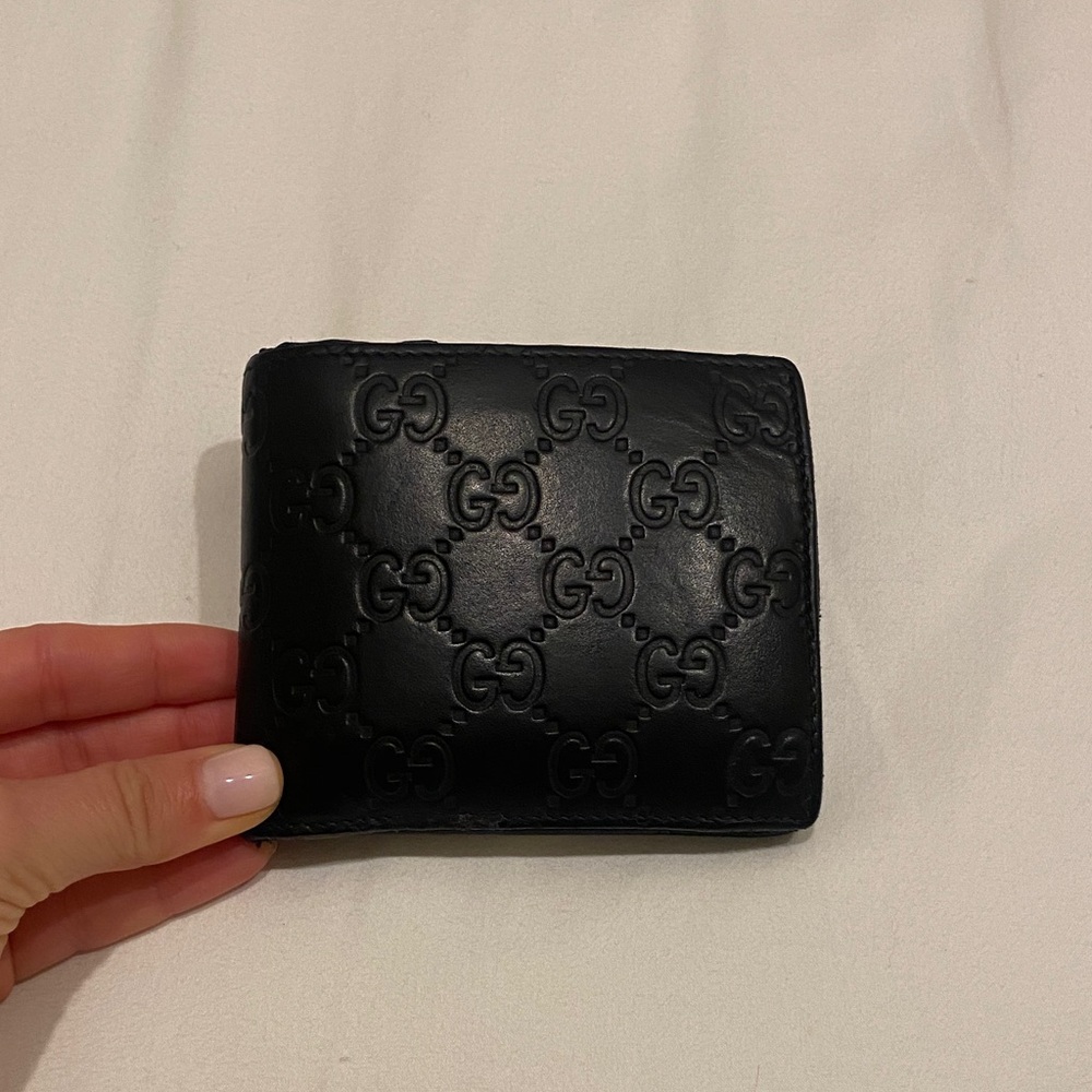 Gucci Black Embossed GG Men’s Leather Wallet